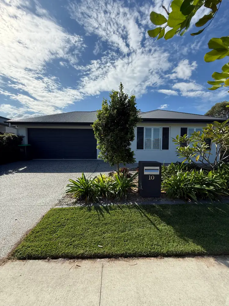 10 Emilia Close, Banksia Beach QLD 4507