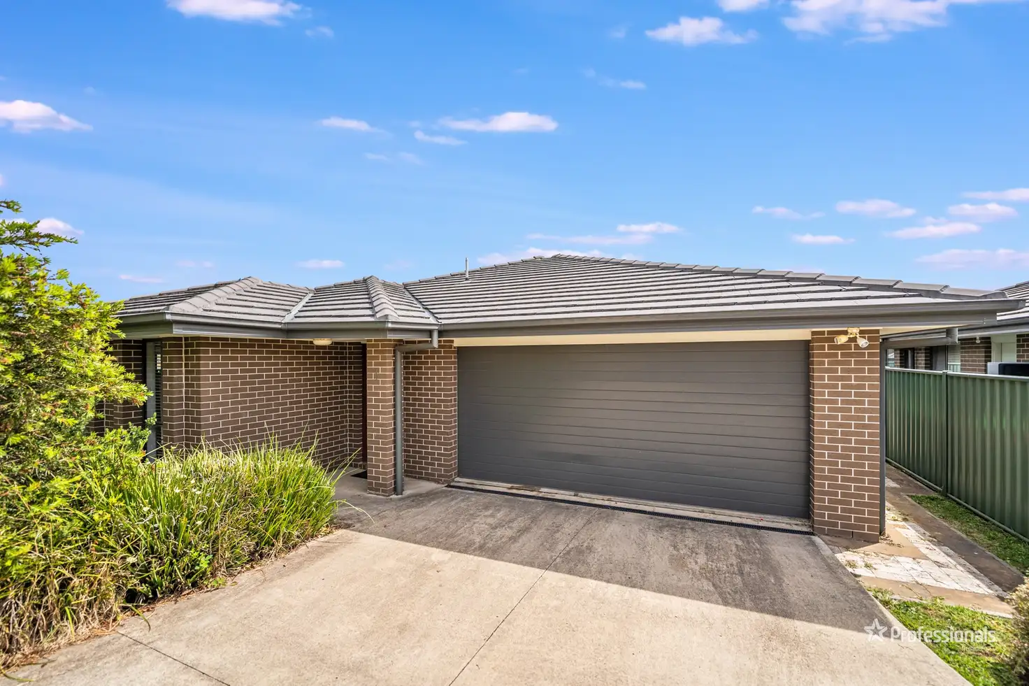 Main view of Homely unit listing, 3/16 Mason Crescent, Armidale NSW 2350