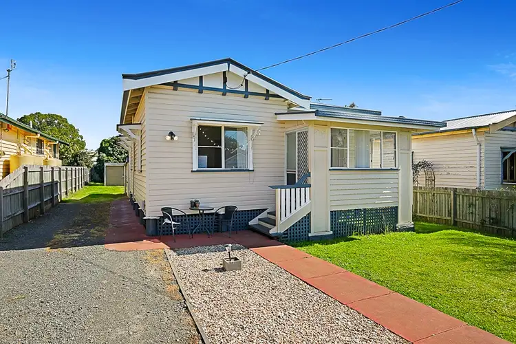 25 Clark Street, South Toowoomba QLD 4350