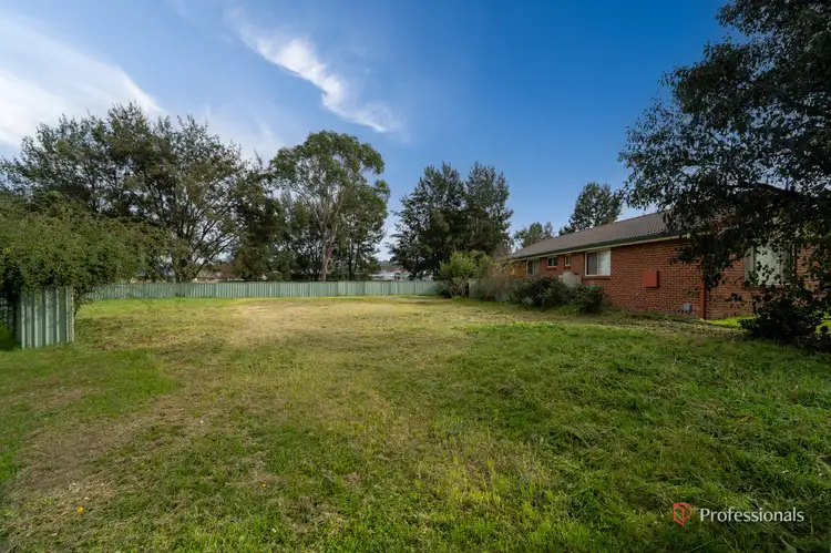 8 Eva Place, Armidale NSW 2350