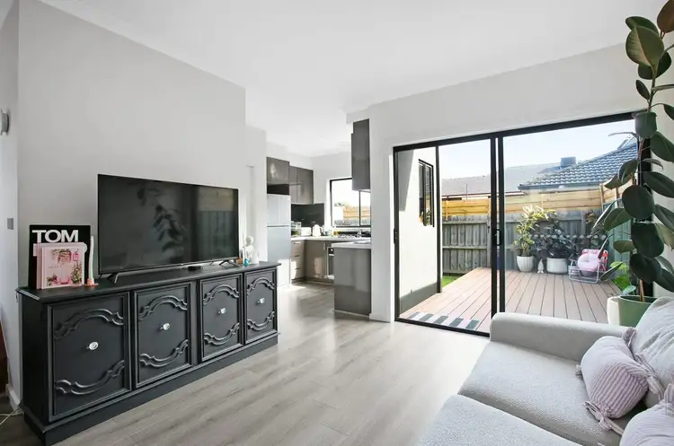 Fourth view of Homely townhouse listing, 3/27 Gordon Street, Tullamarine VIC 3043
