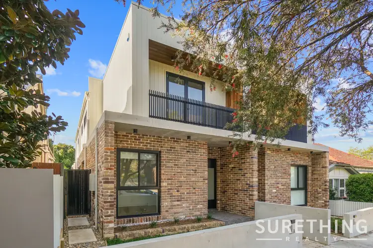 11 Frazer Street