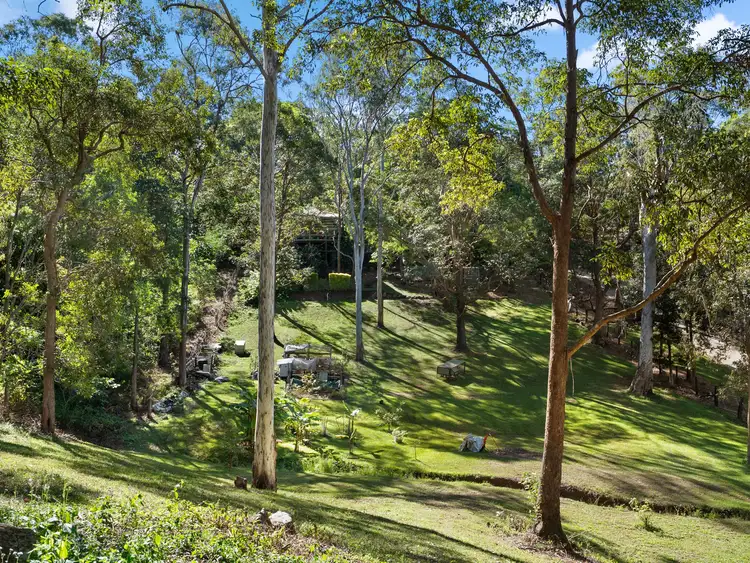 1103 Dayboro Road, Whiteside QLD 4503