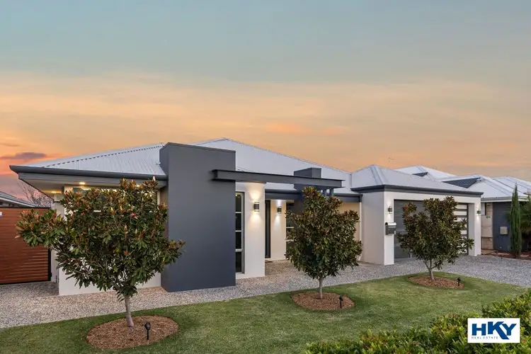 8 Ewens Pass, Ellenbrook WA 6069
