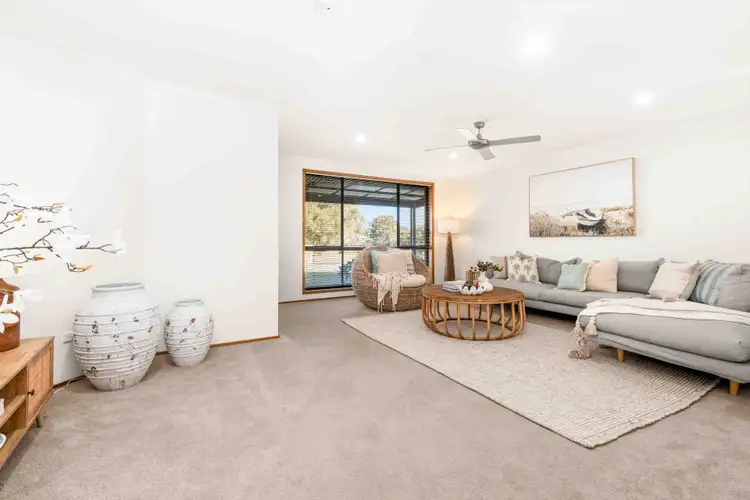 15 The Triangle, Culburra Beach NSW 2540