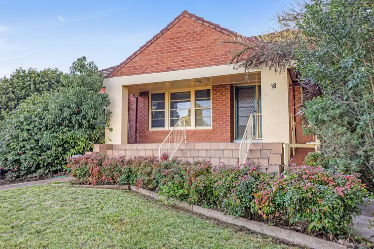 16 Hume Street, Parkes NSW 2870