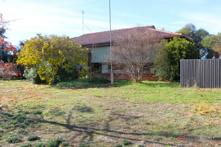 52 Galore Street, Lockhart NSW 2656