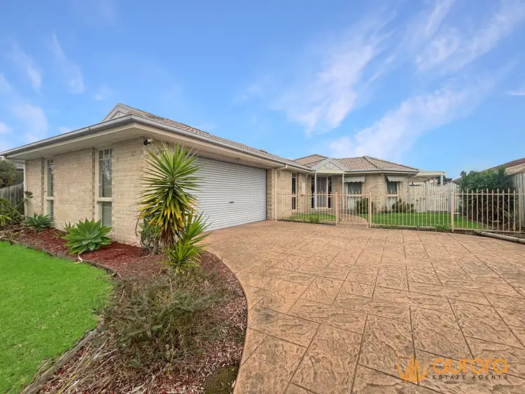 27 Wood Road, Narre Warren South VIC 3805