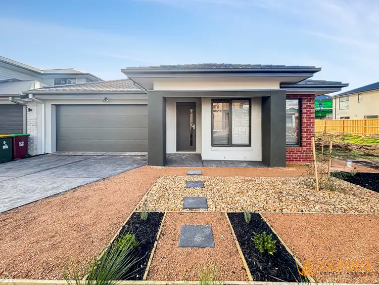Main view of Homely house listing, 11 Platoon Crescent, Berwick VIC 3806