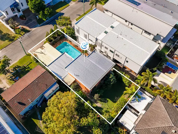 Fourth view of Homely house listing, 10 Mallard Avenue, Paradise Point QLD 4216