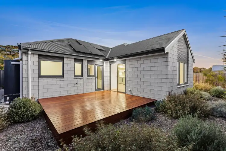 Sixth view of Homely unit listing, 2/42 Bellarine Highway, Queenscliff VIC 3225