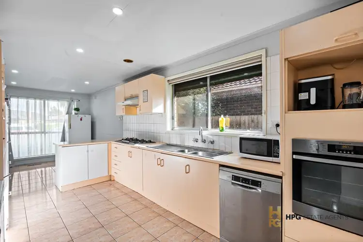 Fifth view of Homely house listing, 4 Fiona Court, Gladstone Park VIC 3043