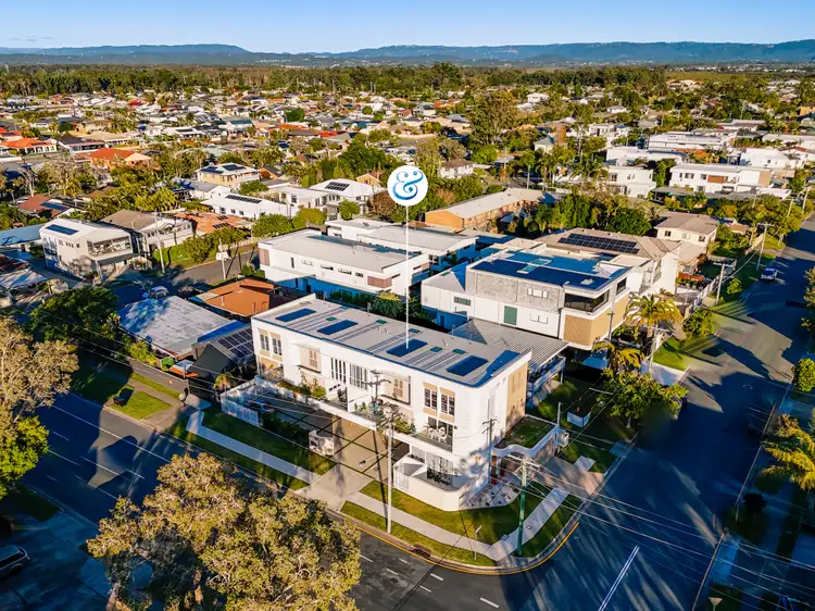 Fifth view of Homely townhouse listing, 2/402 Bayview Street, Paradise Point QLD 4216