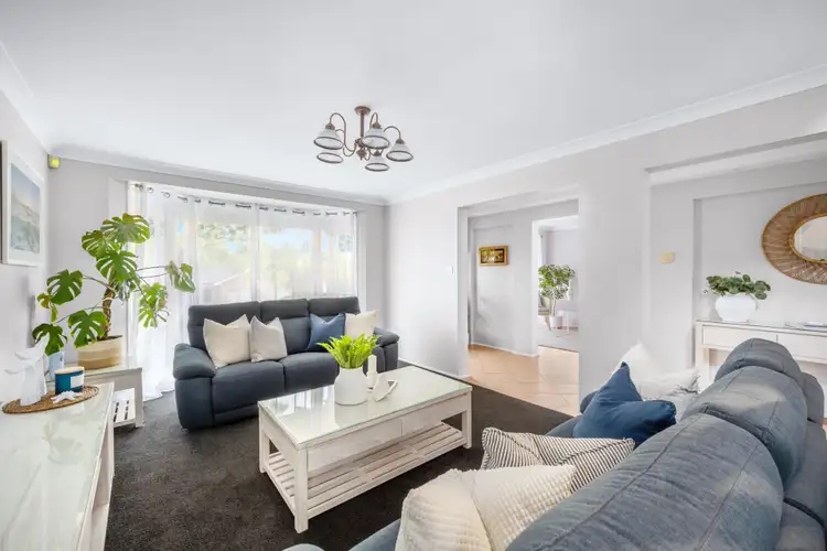 6 Rosella Grove, Farmborough Heights NSW 2526