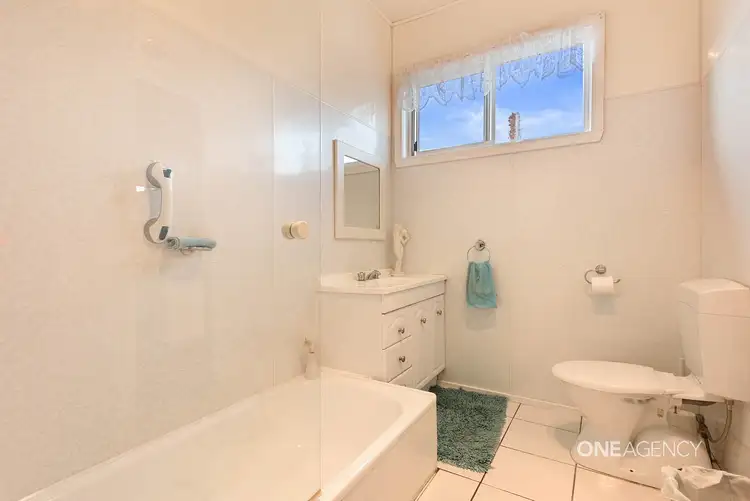 Fifth view of Homely house listing, 2 Atkinson Street, Hillcrest TAS 7320