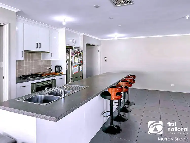 Second view of Homely house listing, 8 Richard Court, Murray Bridge SA 5253