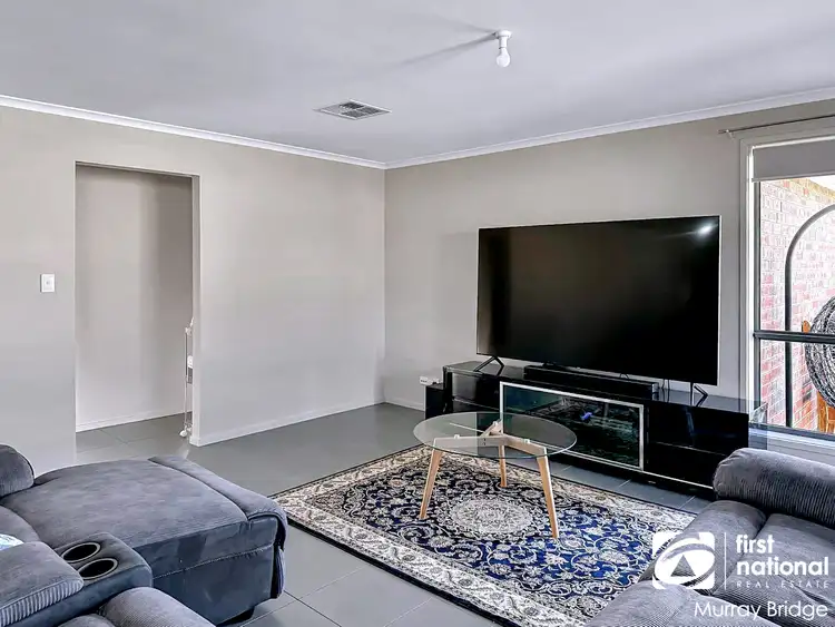 Fifth view of Homely house listing, 8 Richard Court, Murray Bridge SA 5253