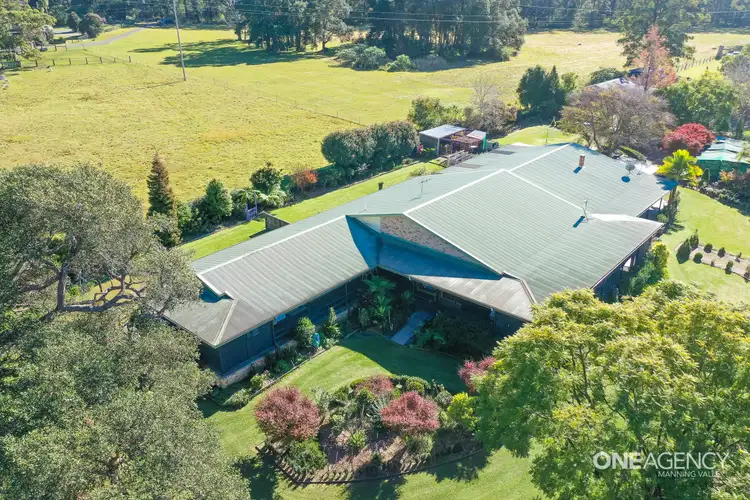 26 Oakflat Close