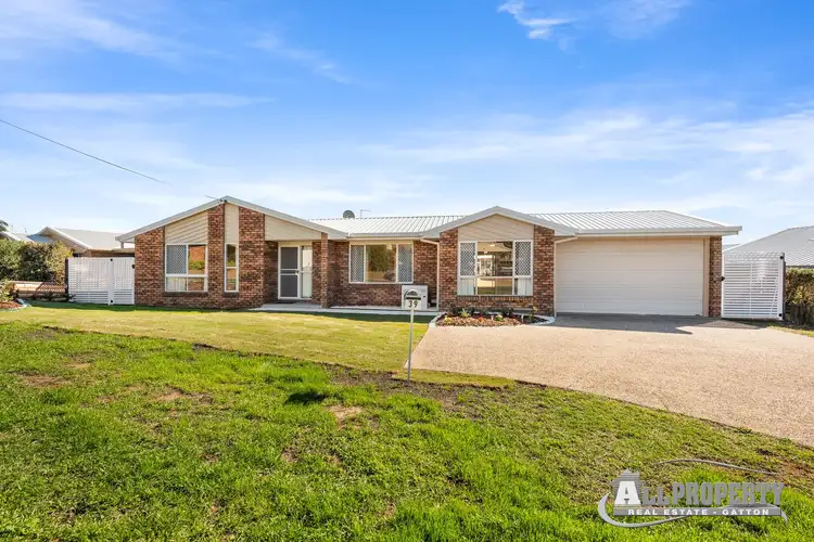 39 Crestview Avenue, Gatton QLD 4343