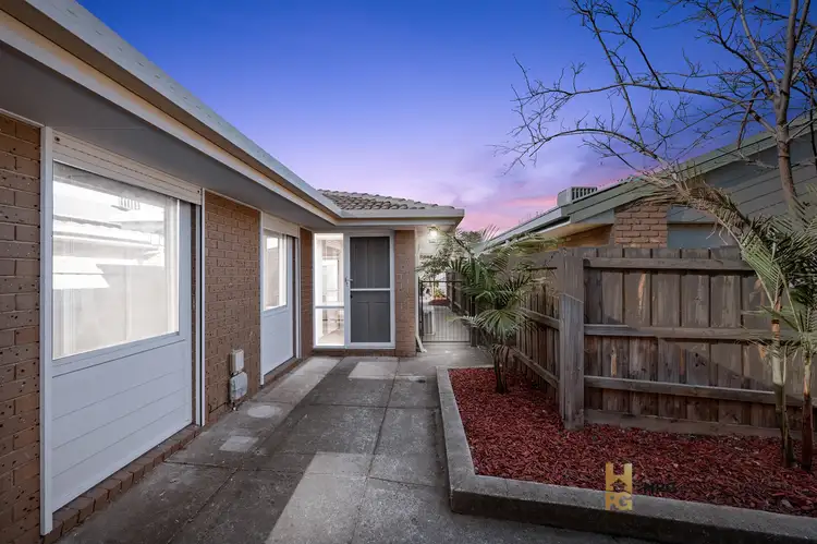 30 Strathconnon Square, Tullamarine VIC 3043