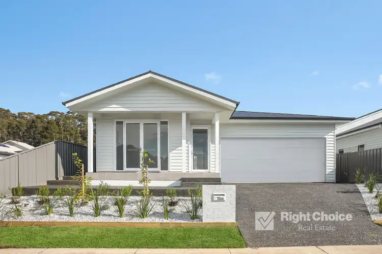 15 Wirraway Boulevard, Badagarang NSW 2540