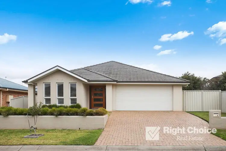 4 Molineaux Avenue, Shell Cove NSW 2529