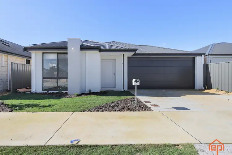 7 Gambia Street, Hilbert WA 6112