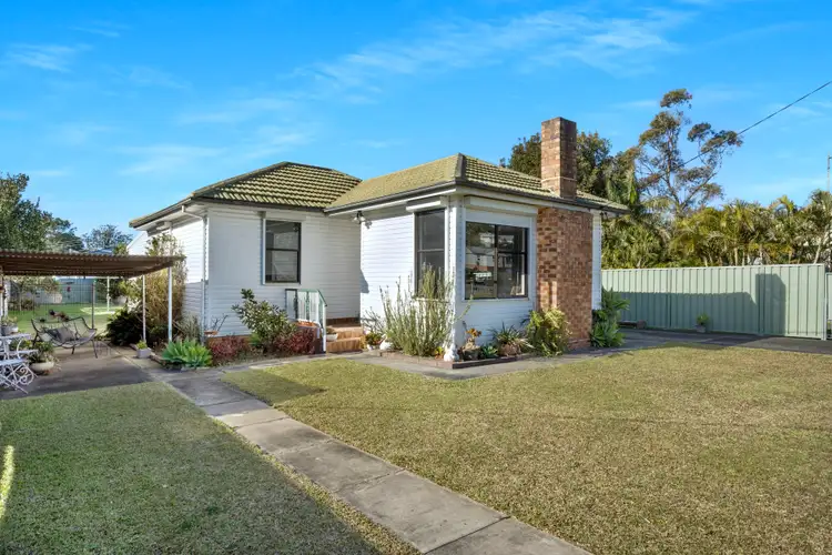3 Tresnan Street, Unanderra NSW 2526