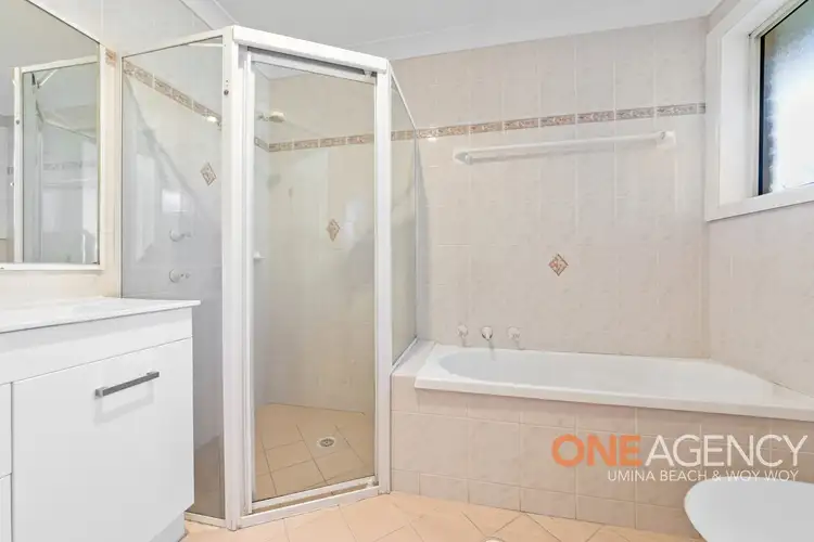Fifth view of Homely villa listing, 2/72 Victoria Road, Woy Woy NSW 2256