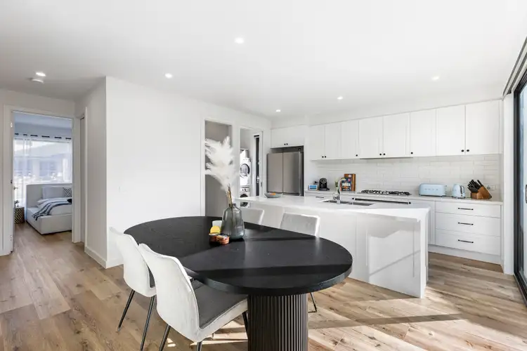 Fourth view of Homely townhouse listing, 2 Linacre Crescent, Gladstone Park VIC 3043