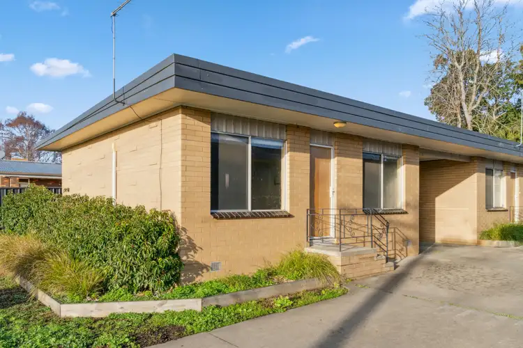 Main view of Homely unit listing, 2/5 Pitt Street, Colac VIC 3250
