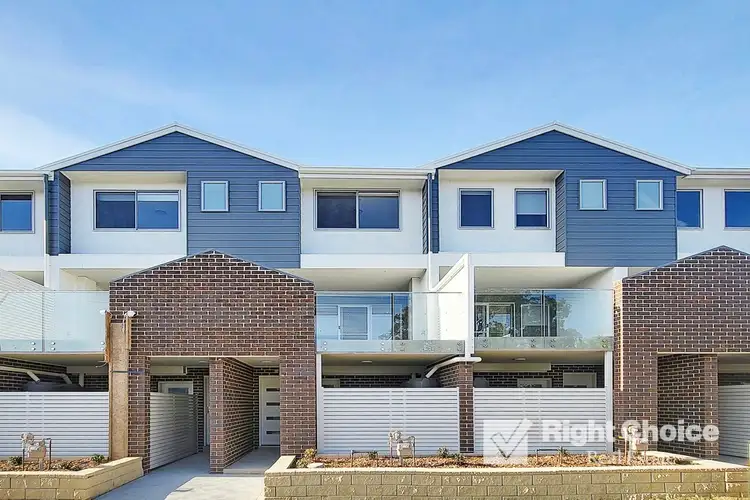 Main view of Homely townhouse listing, 2/27-29 Baan Baan Street, Dapto NSW 2530