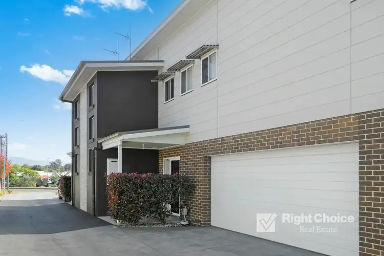 Second view of Homely townhouse listing, 2/187 Tongarra Road, Albion Park NSW 2527