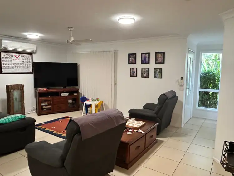 32 Clayton Road, Lammermoor QLD 4703