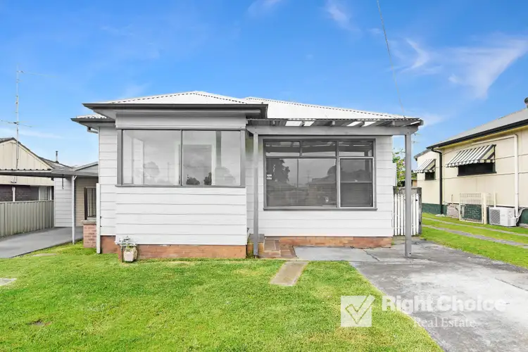 25 Wentworth Street, Oak Flats NSW 2529