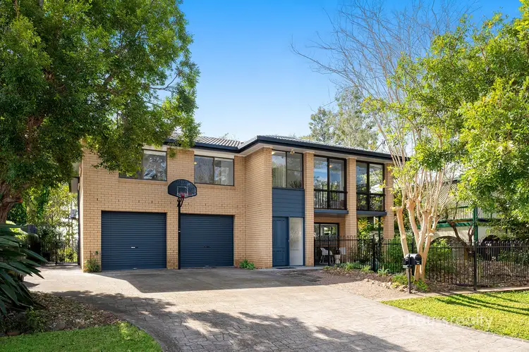 32 Rinora Street, Corinda QLD 4075