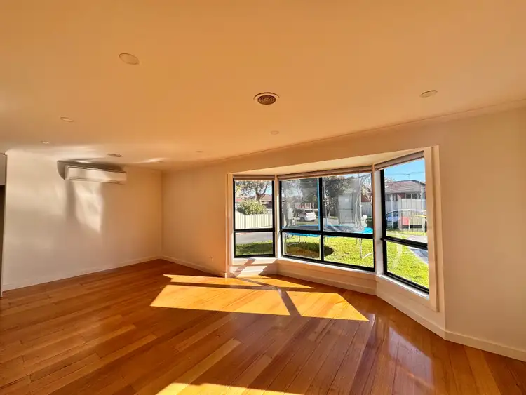 Fifth view of Homely unit listing, 1/4 Remo Place, Tullamarine VIC 3043