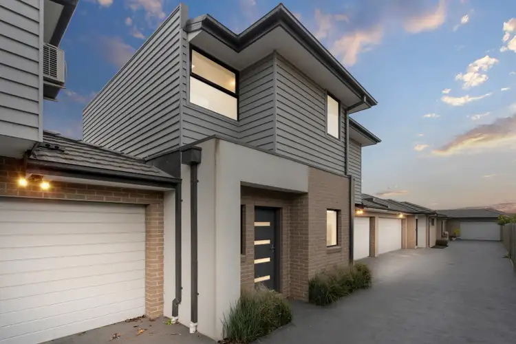Main view of Homely townhouse listing, 2/10 Murphy Street, Altona North VIC 3025
