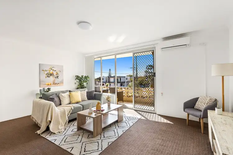 2/35-37 Cambridge Street, Penshurst NSW 2222