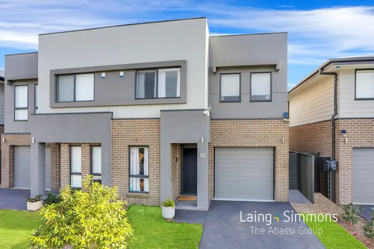10 Colonel Lane, Jordan Springs NSW 2747