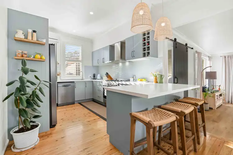 89 Queen Mary Street