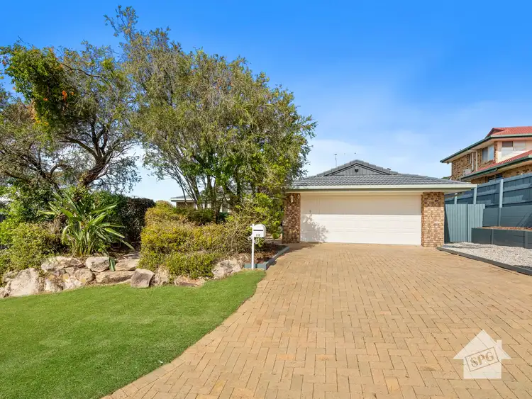 28 Pinnacle Place, Belmont QLD 4153