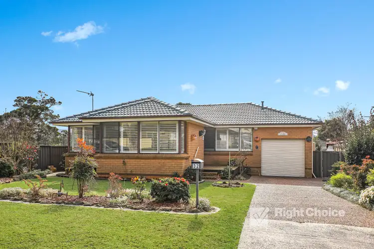 32 Oak Street, Albion Park Rail NSW 2527