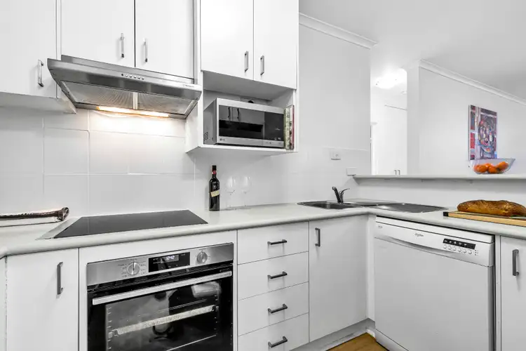 Sixth view of Homely apartment listing, 2/10 Manning Street, Milton QLD 4064