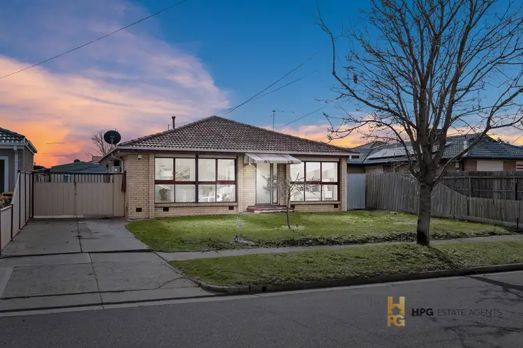 40 Throsby Crescent, Deer Park VIC 3023