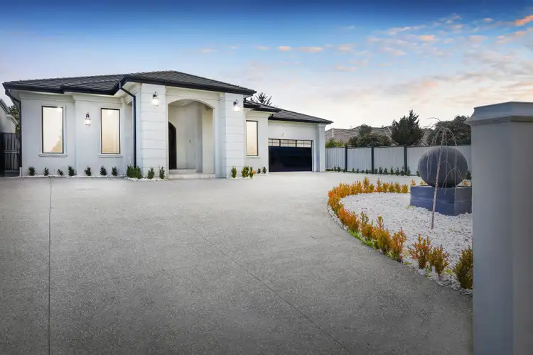 2/1 Cupar Place, Greenvale VIC 3059