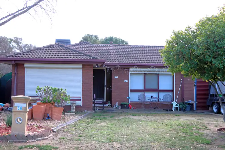 58 Undurra Drive, Glenfield Park NSW 2650