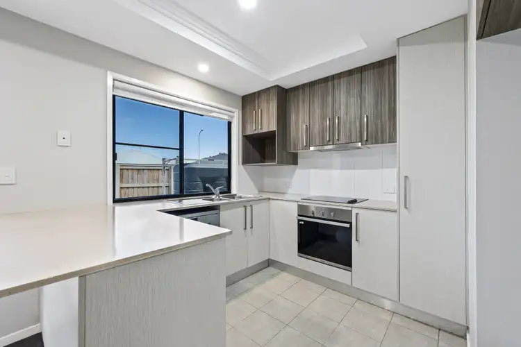 Sixth view of Homely unit listing, 2/25 Bondi Road, Blacks Beach QLD 4740
