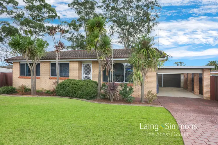 8 Farmer Place, St Clair NSW 2759