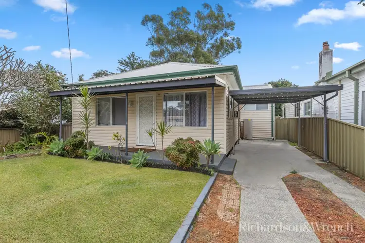 19 Banksia Street, Ettalong Beach NSW 2257